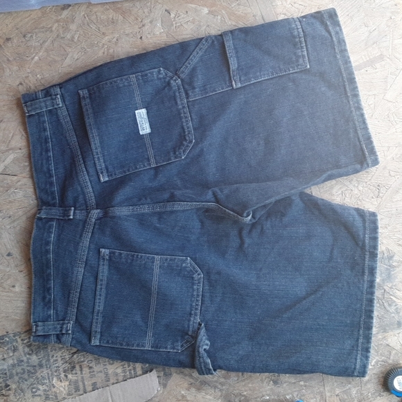 Wrangler Carpenter Shorts - Picture 4 of 8